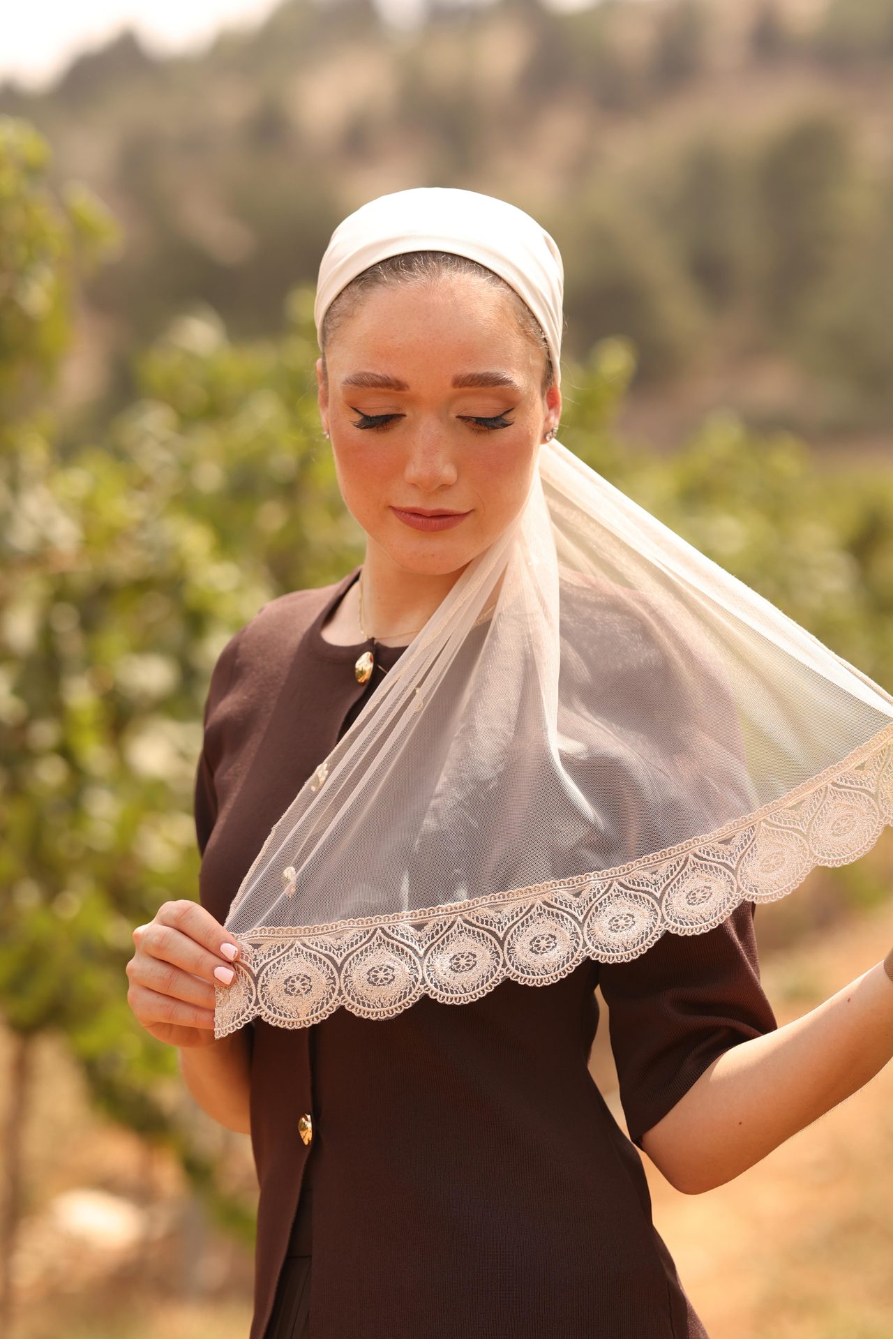 מטפחת מלבן בתוספת תחרה